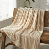 CloudHug Bubble Plush Blanket - Cream White