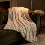 CloudHug Bubble Plush Blanket